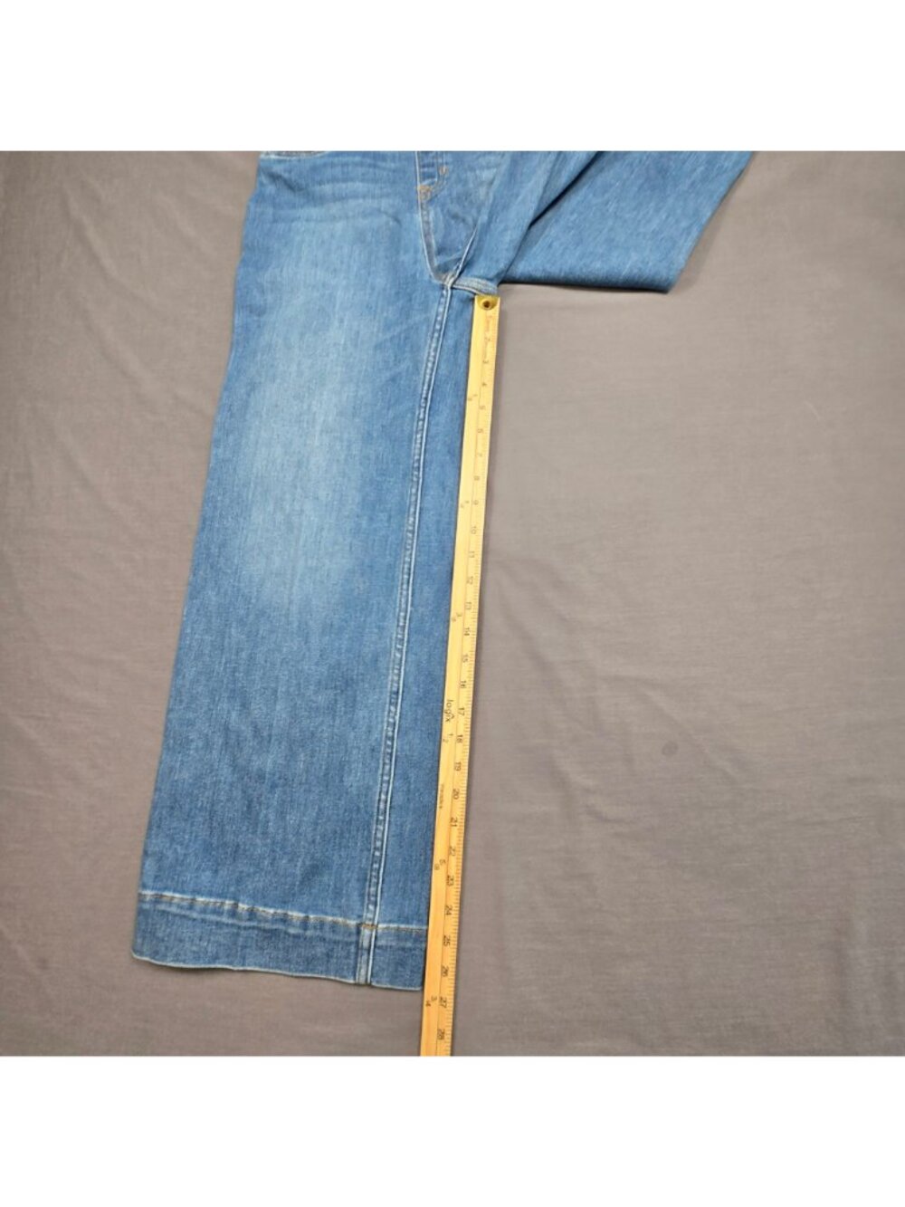 NEW Spanx Small Crop Wide Leg Denim Jeans Stonewash Blue Stretch High Rise - Picture 4 of 6